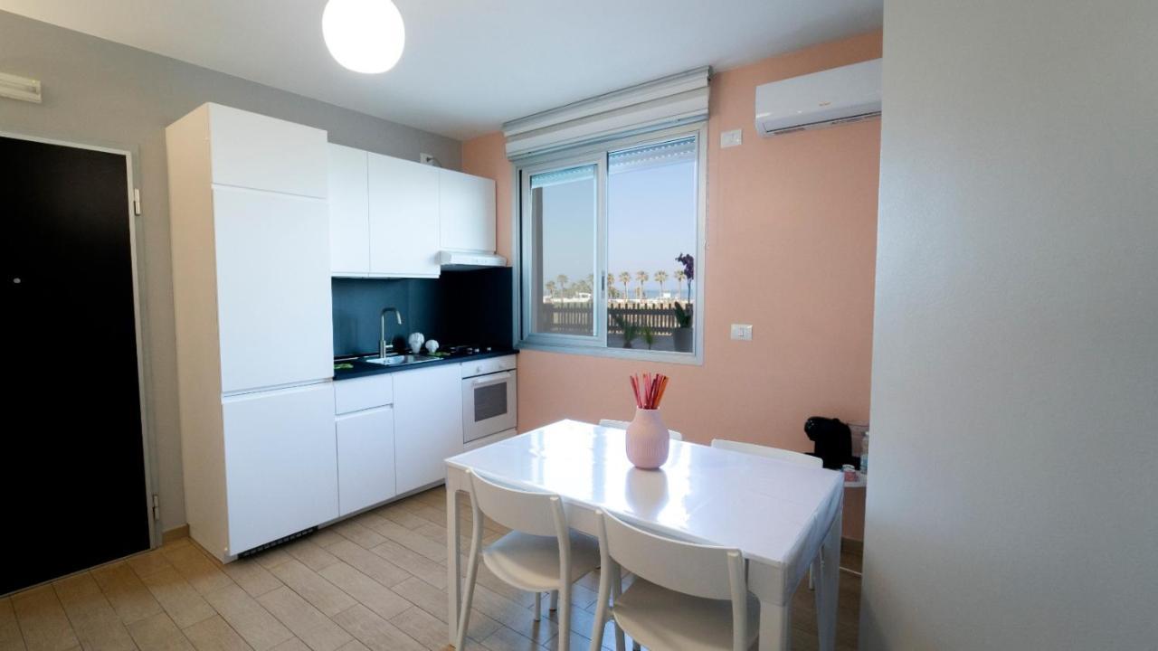 La Palma Del Sol Bed & Breakfast Barletta Bagian luar foto