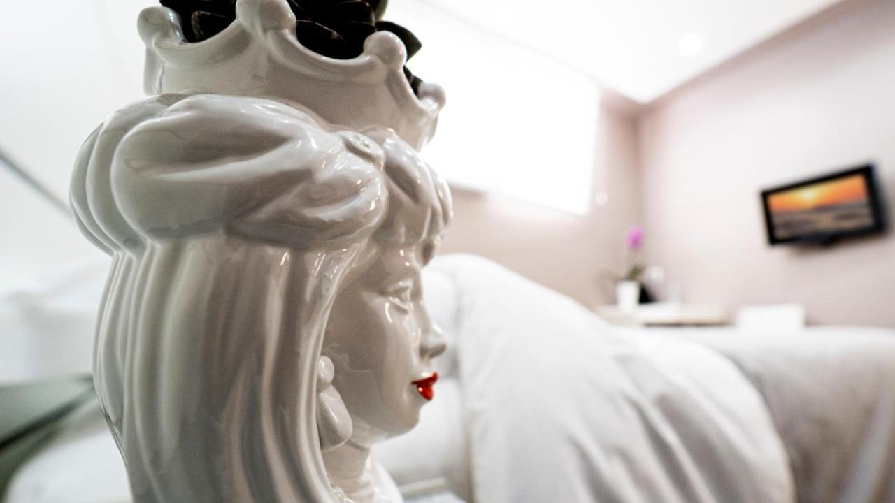 La Palma Del Sol Bed & Breakfast Barletta Bagian luar foto