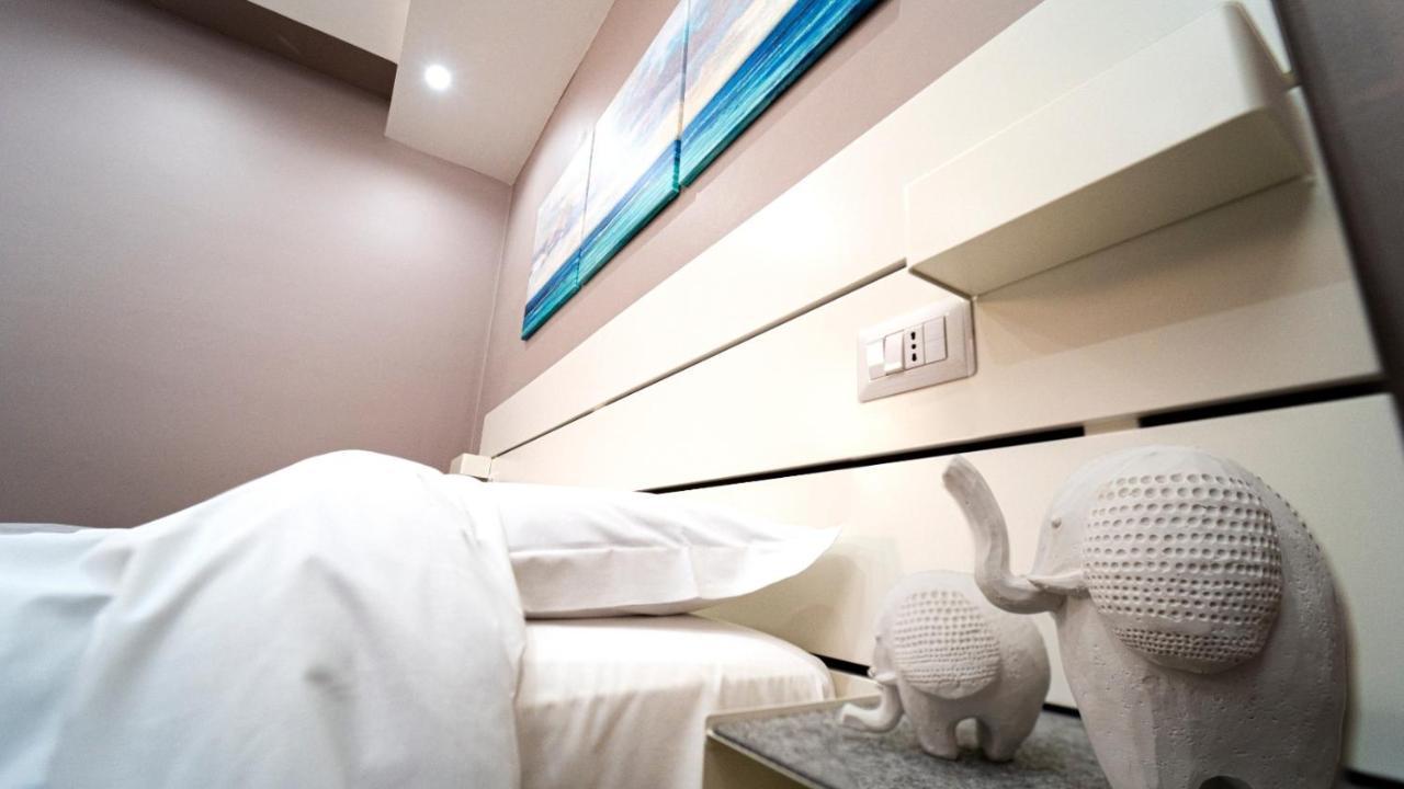 La Palma Del Sol Bed & Breakfast Barletta Bagian luar foto