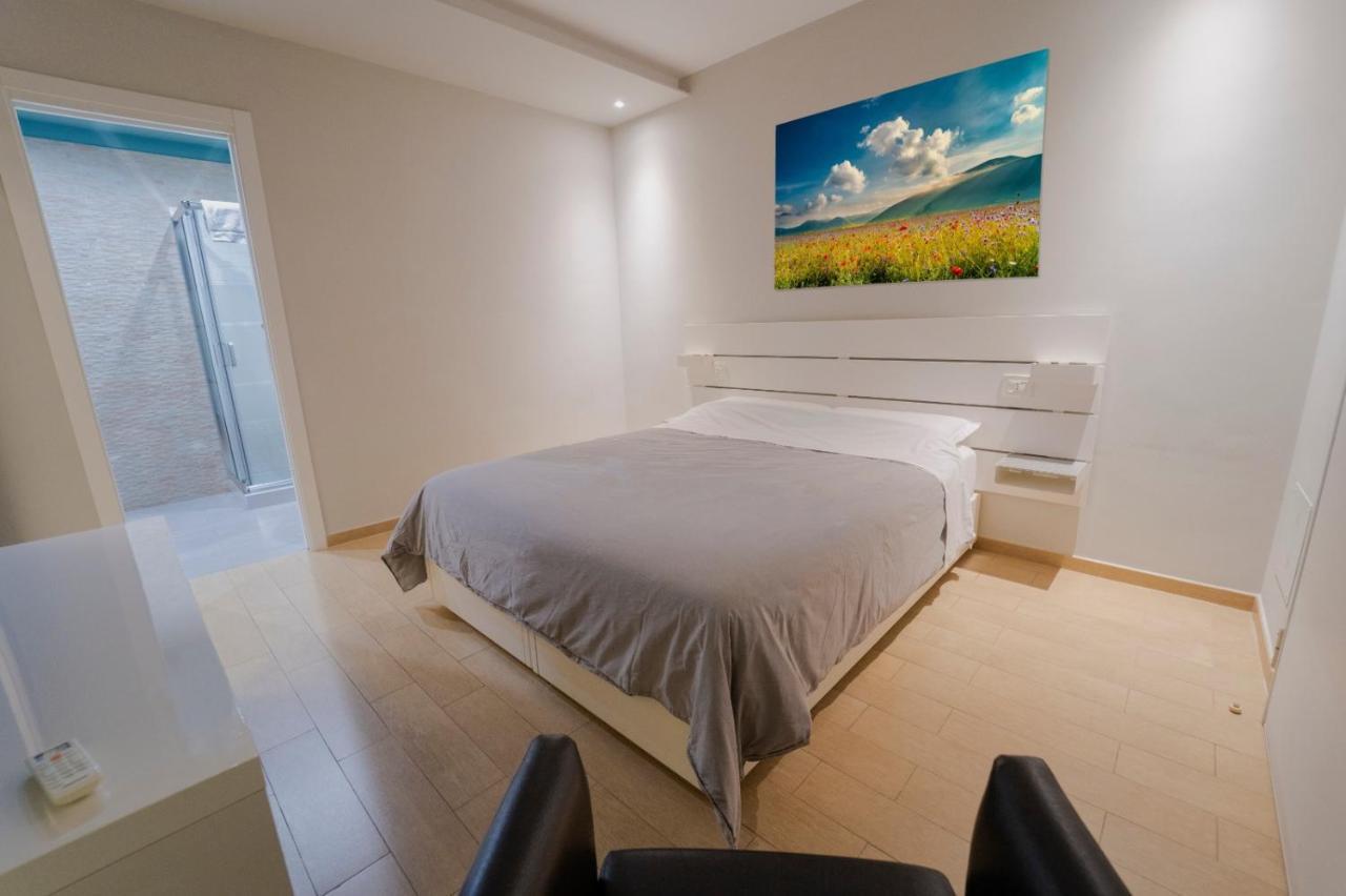 La Palma Del Sol Bed & Breakfast Barletta Bagian luar foto