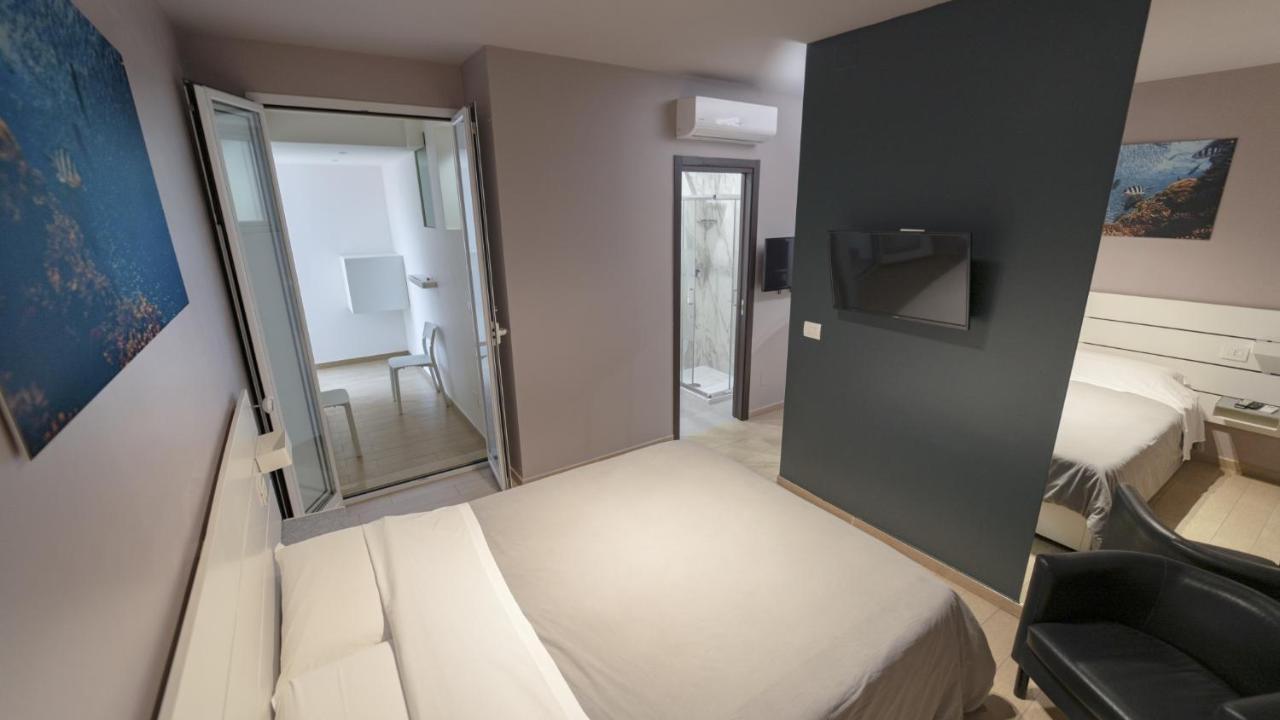 La Palma Del Sol Bed & Breakfast Barletta Bagian luar foto
